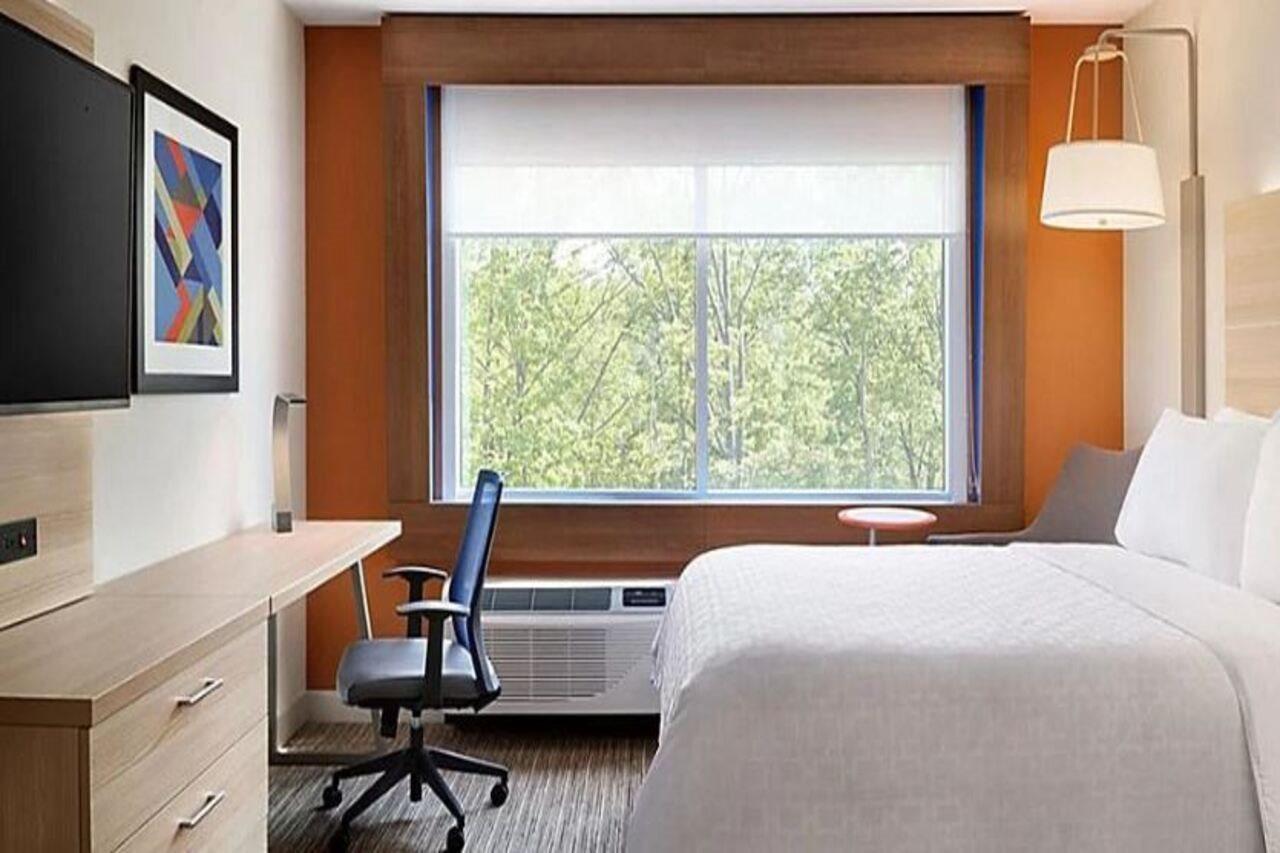 Holiday Inn Express & Suites - Staunton By Ihg Экстерьер фото